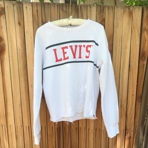 levi’s crewneck sweatshirt